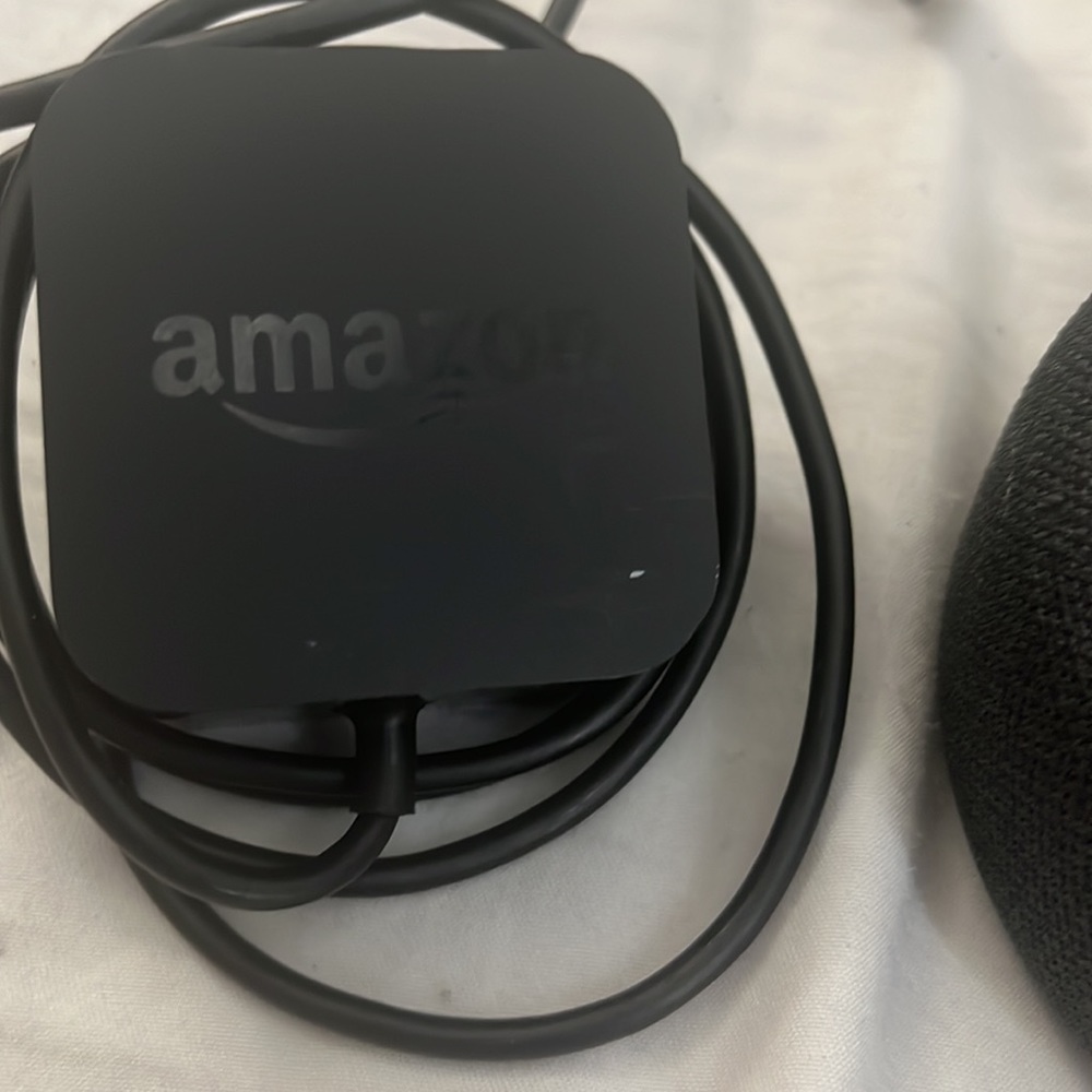 Amazon Alexa 3rd gen - Picture 3 of 5